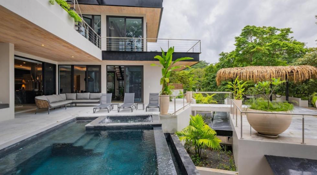 Here & Now Girls Trip — COSTA RICA                                                                                    15 AU 21 JUIN  2026