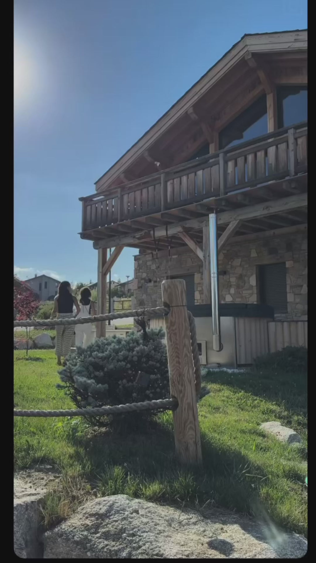 Ski & Yoga — Pyrénées, France I 17 - 20 Décembre & 7-10  Janvier